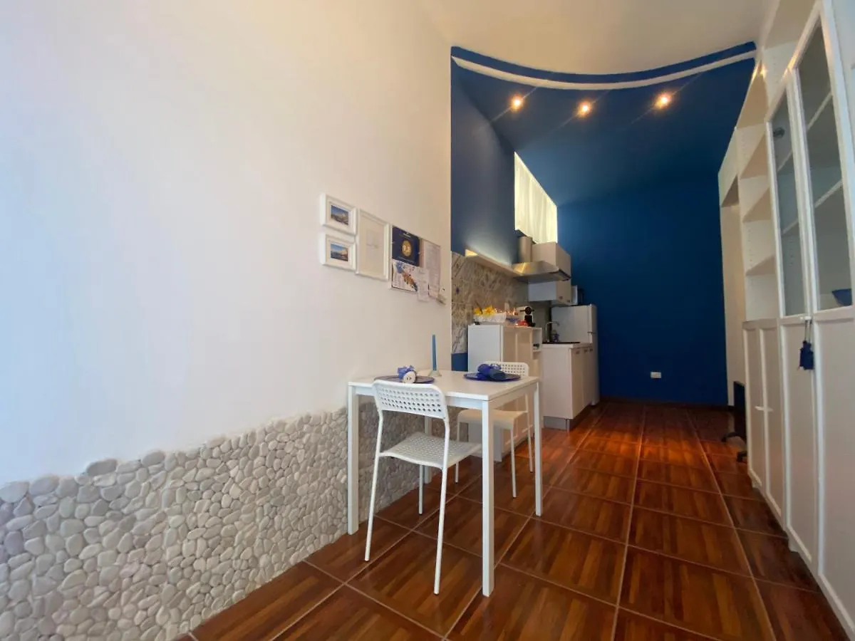 Casadamare Holiday Home 焦维纳佐 意大利
