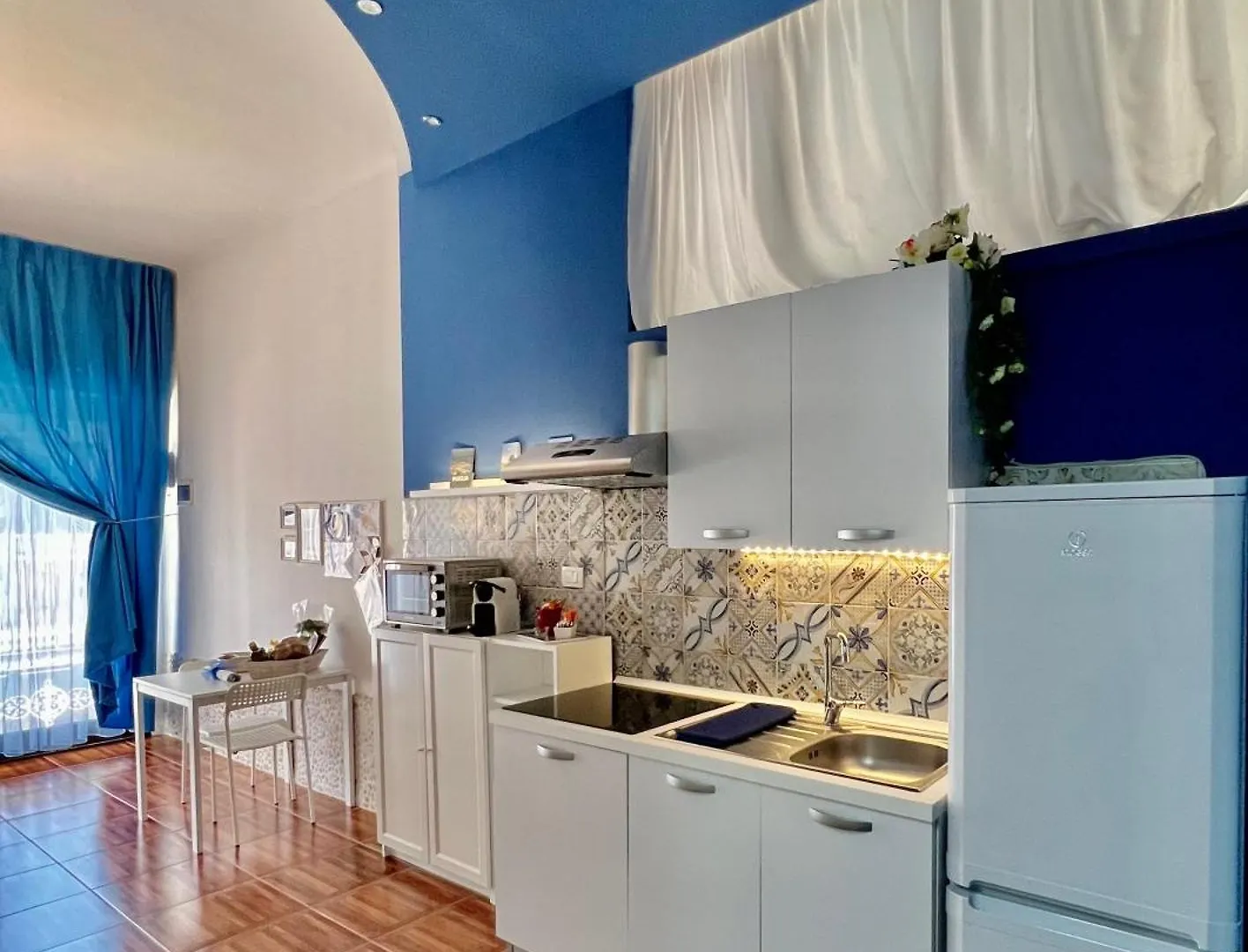 Casadamare Holiday Home 焦维纳佐 意大利